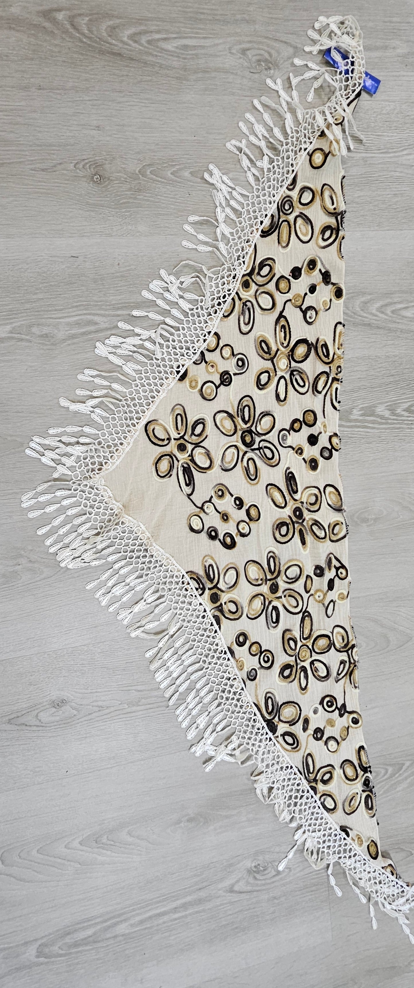 Embroidered triangular Scarf